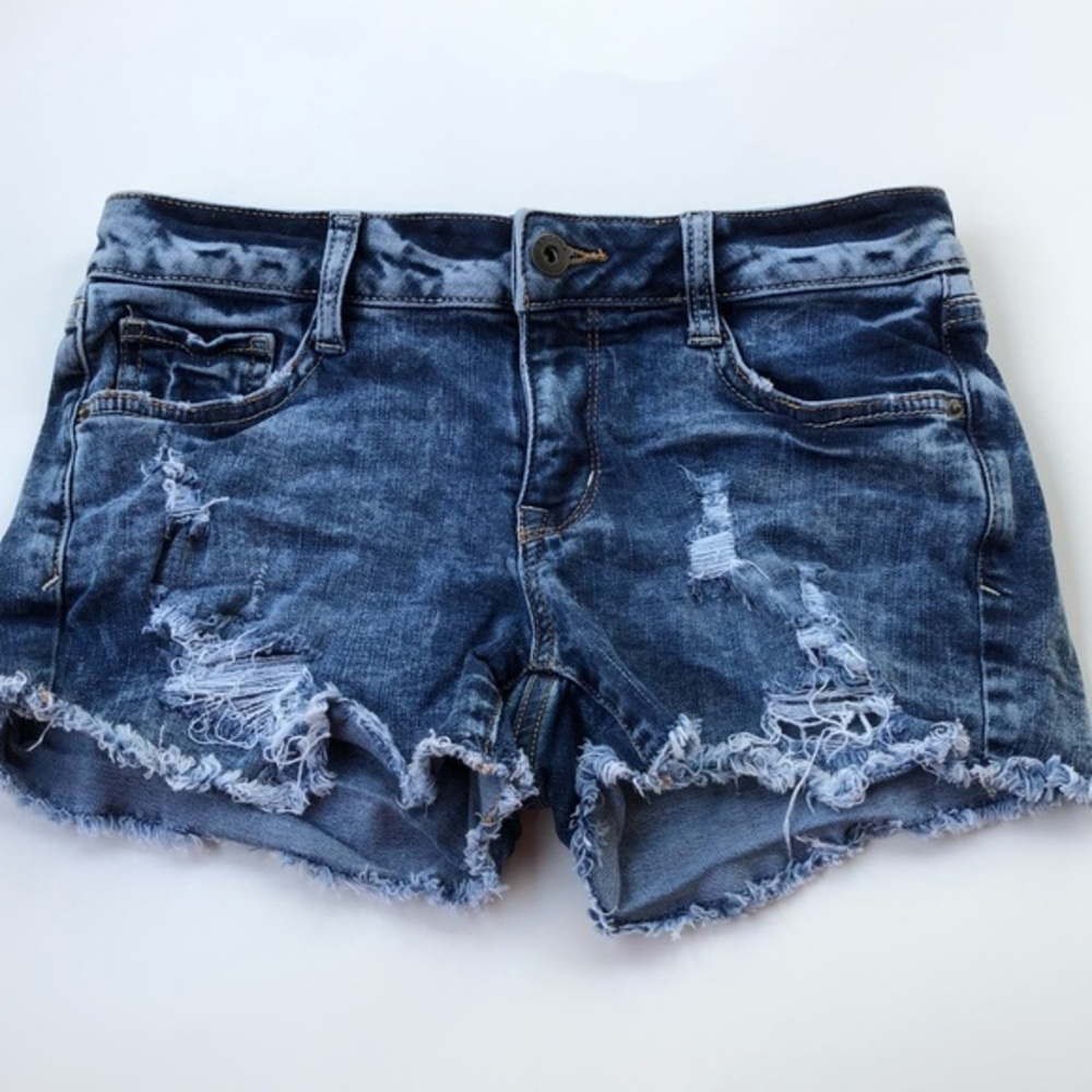 Arizona Jean Co Shorts Women’s Junior Size 1‎ Distressed Blue Jean Button…